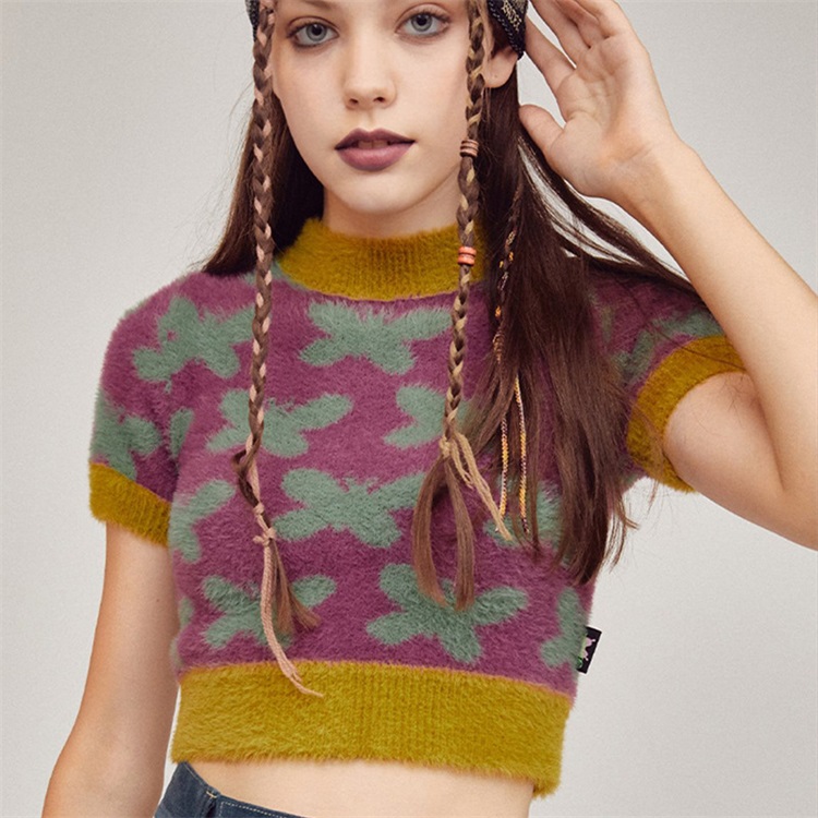  Women Contrast Color Butterfly Jacquard Knitted Cropped Sweater